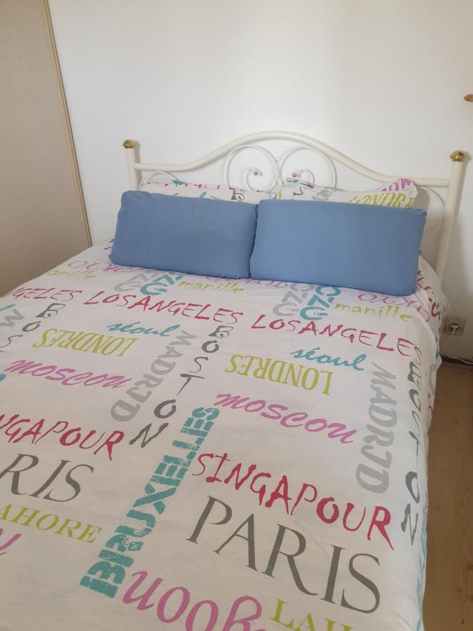 Appt 2 Ou 4 Personnes Avec Piscine, Tennis Et Parking Prive Fleury  Εξωτερικό φωτογραφία