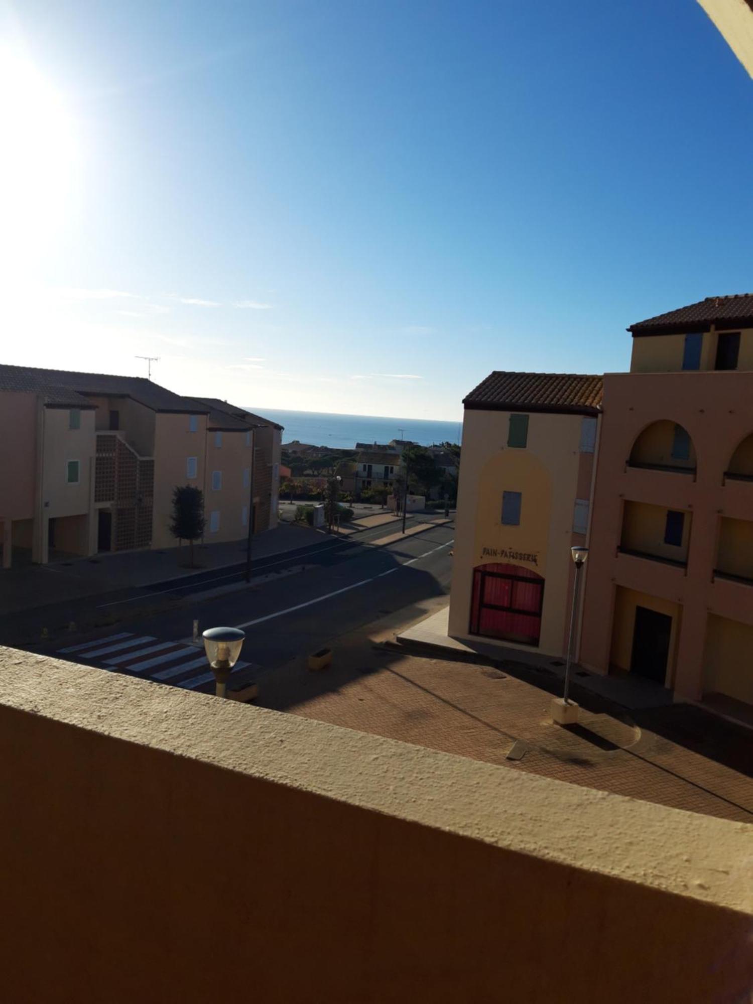 Appt 2 Ou 4 Personnes Avec Piscine, Tennis Et Parking Prive Fleury  Εξωτερικό φωτογραφία